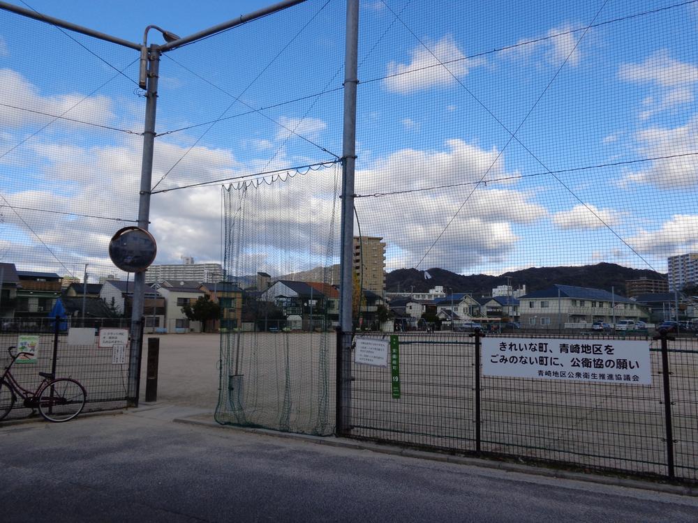 park. 210m until Higashiaosaki park