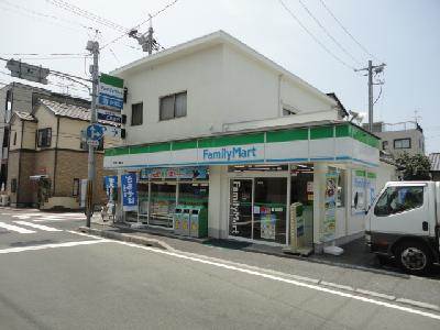 Convenience store. FamilyMart Kamishinonome store up (convenience store) 199m