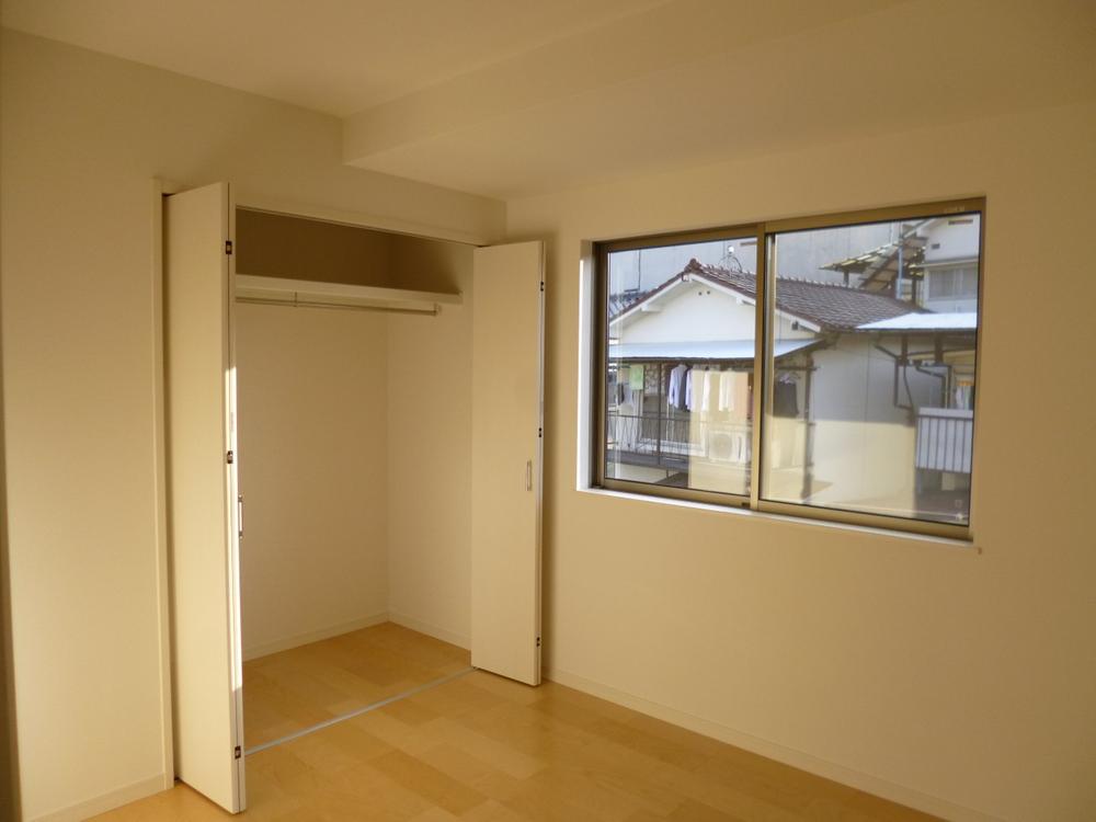 Non-living room. (November 2013) Shooting