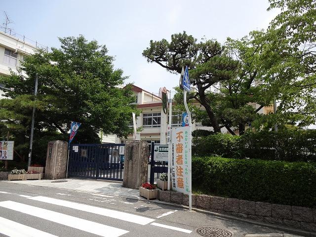 Primary school. 854m to Hiroshima City Museum of Nio Elementary School