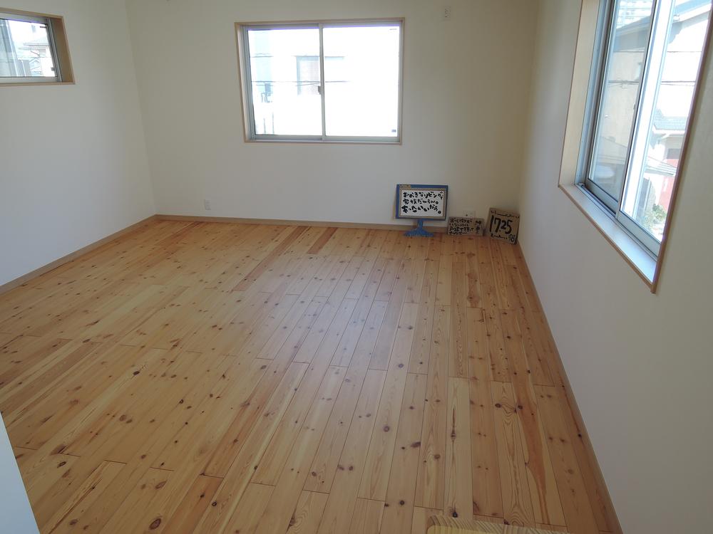 Living. Indoor (10 May 2013) Shooting