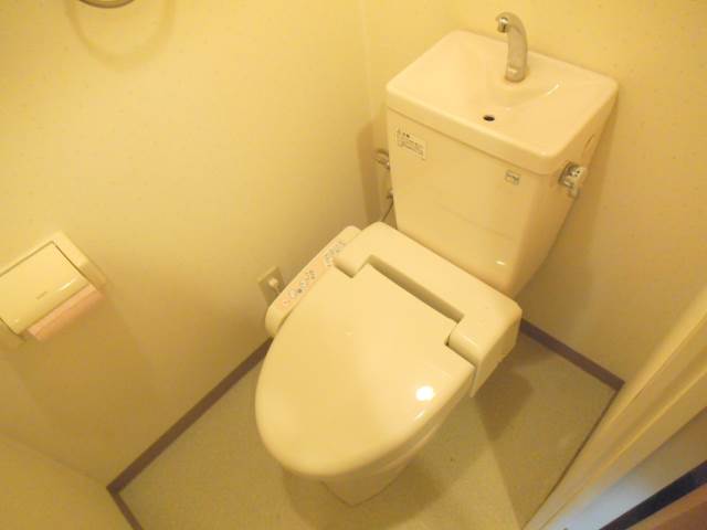 Toilet. There is also in the facilities enhancement Washlet