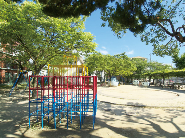 Surrounding environment. Shinonome first park (4-minute walk ・ About 270m)