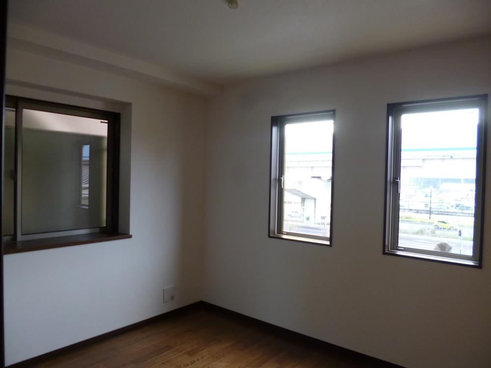 Non-living room. (October 2013) Shooting