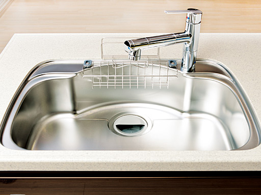 Kitchen.  [Wide and quiet sink] width ・ Quiet specification sink can afford in depth to keep the water wings and fall sound.