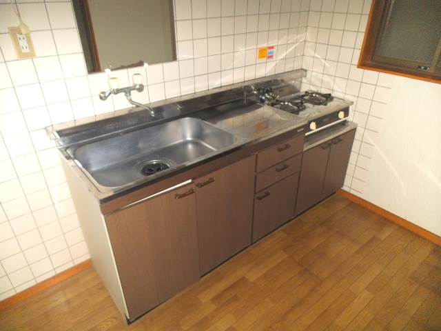 Kitchen. Stove is also a two-necked installation Allowed self-catering is also a breeze