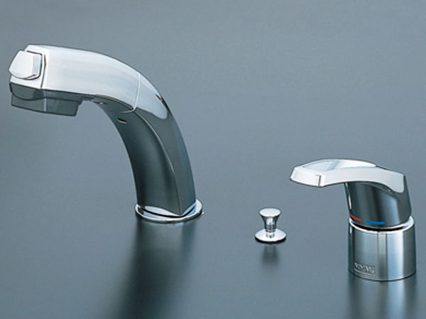 Bathing-wash room.  [Single lever shower faucet] Also useful for cleaning of shampoo and wash bowl because the faucet is pulled out. (Same specifications)