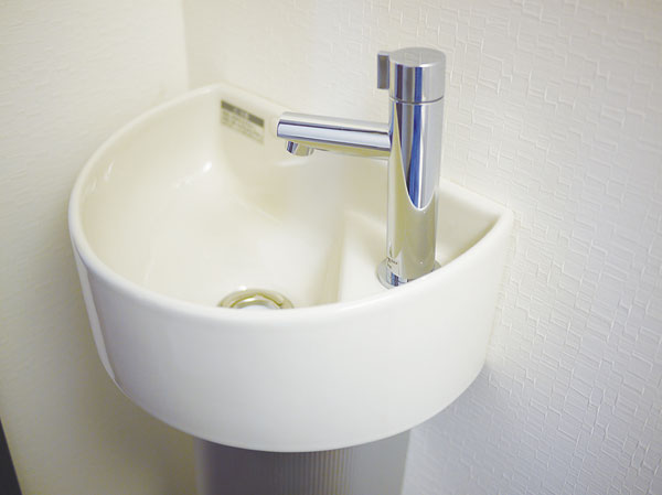 Toilet.  [Wash-basin] Set up a stylish wash-basin in the compact. You can wash your hands in a natural posture. (Same specifications)