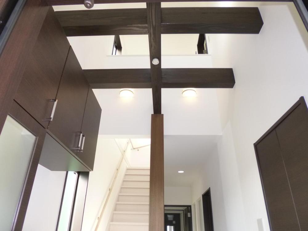 Entrance. (June 2013) Shooting