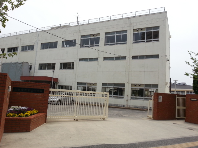 Primary school. 940m to Hiroshima Municipal Minami Elementary School (elementary school)