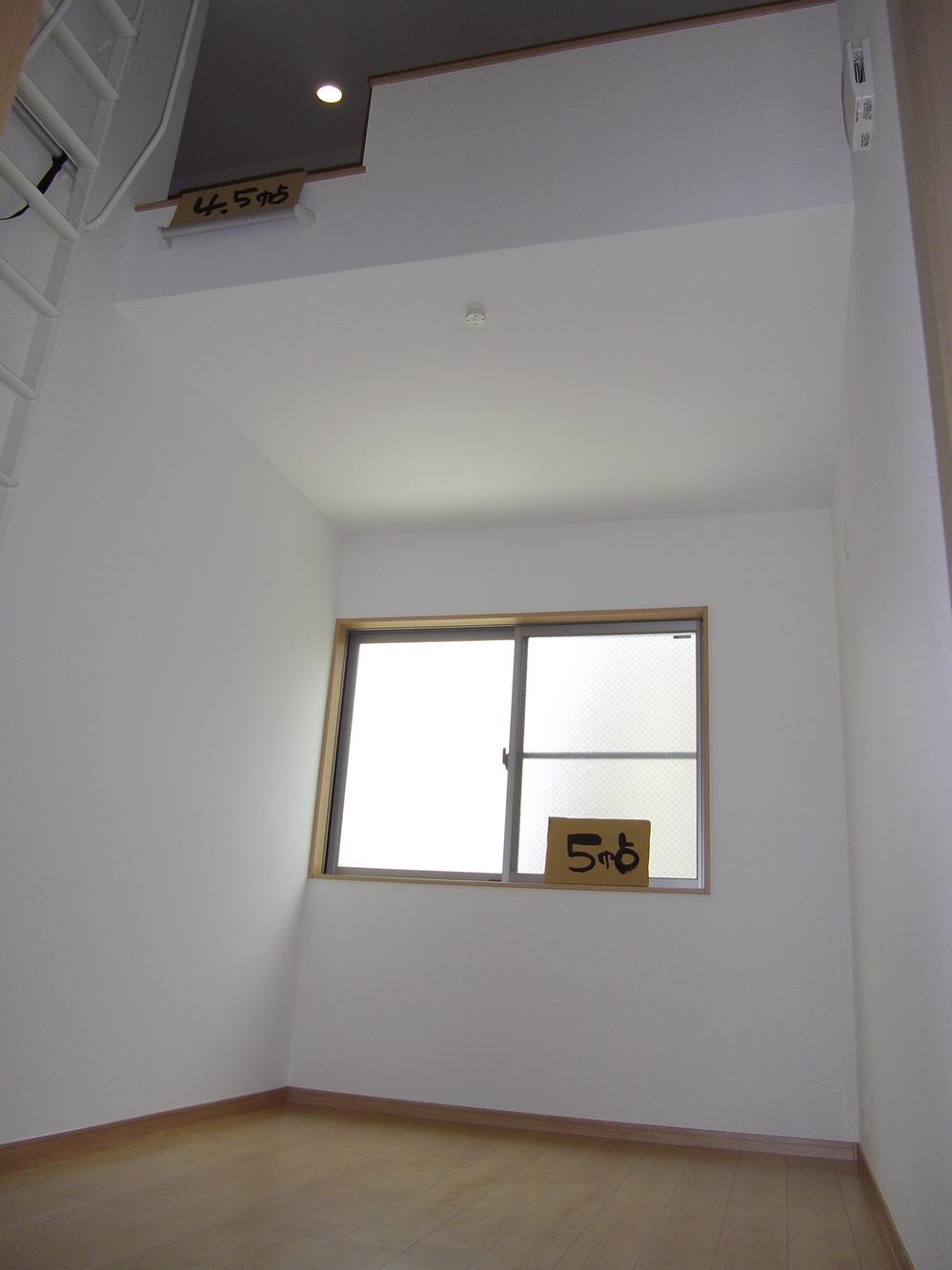 Non-living room. Loft have the second floor 4.5 Pledge