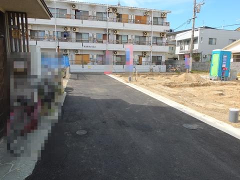 Local photos, including front road. October 4 shooting