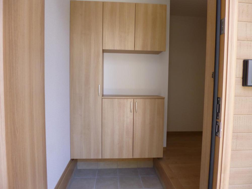 Entrance. (June 2013) Shooting