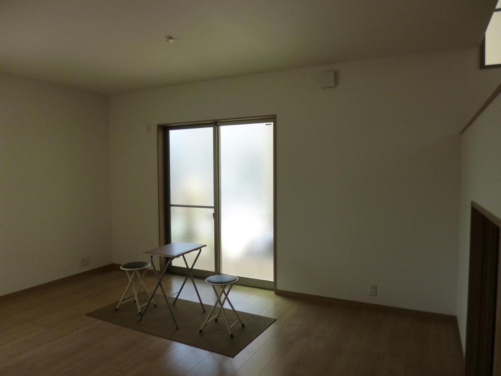 Living. (June 2013) Shooting