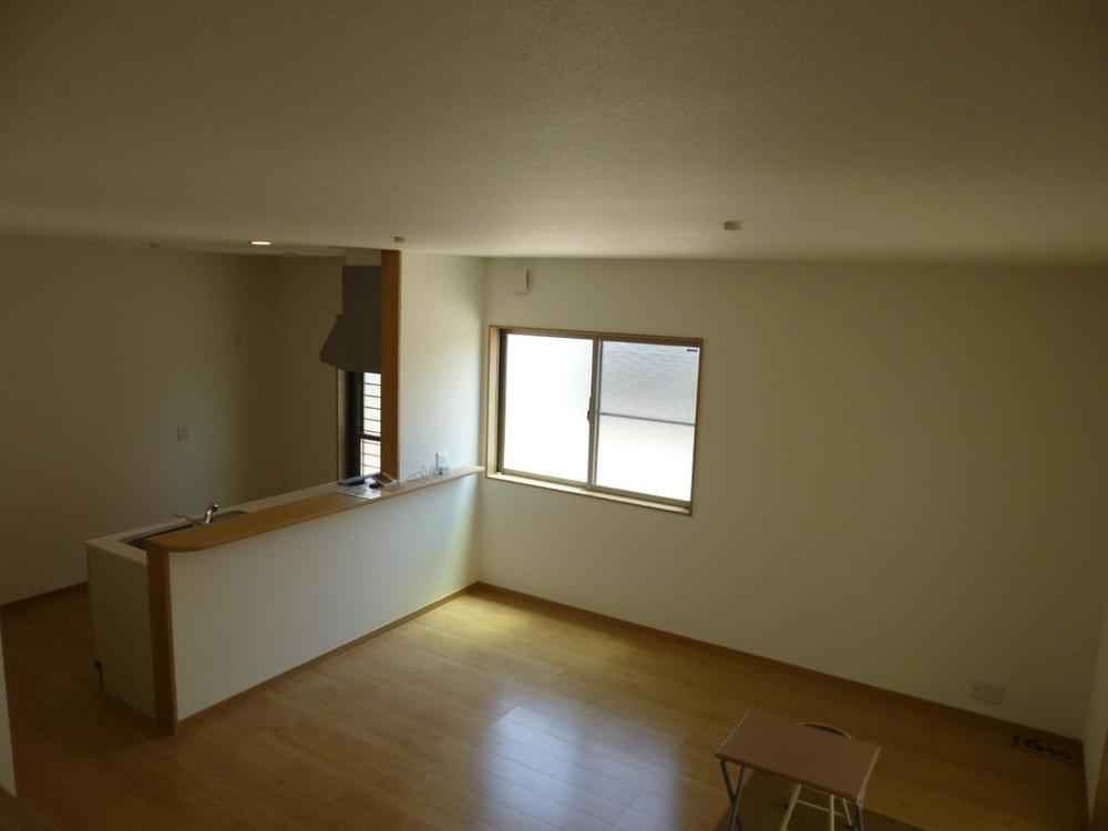 Living. (June 2013) Shooting