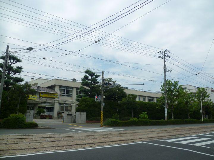 Junior high school. 1248m to Hiroshima City Museum of Eba junior high school