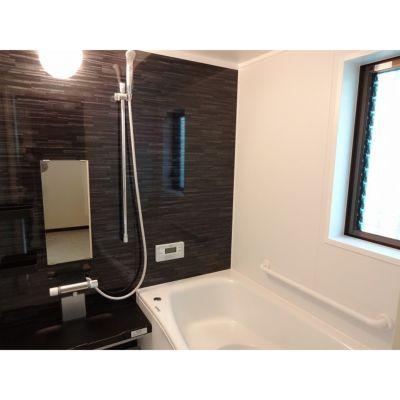 Same specifications photo (bathroom). It is comfortable at the construction case Karari floor