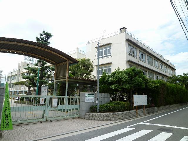 Primary school. 807m to Hiroshima Municipal Funeiri Elementary School