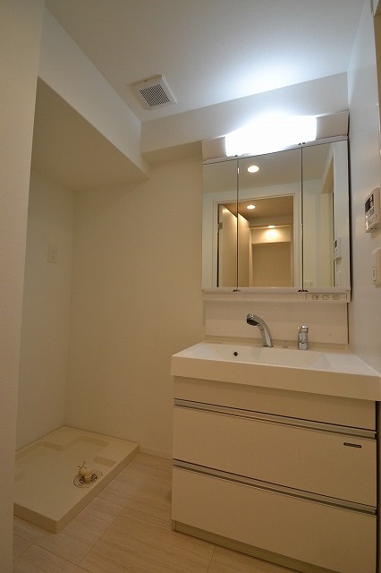 Washroom.  ※ Interior image figure (another floor plan photo)