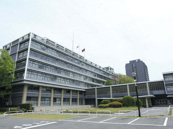 Surrounding environment. Hiroshima prefectural office (about 230m ・ A 3-minute walk)