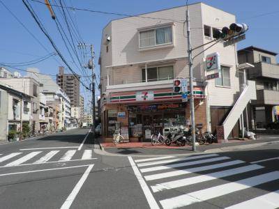 Convenience store. 99m until the Seven-Eleven Hiroshima Higashihakushima cho store (convenience store)