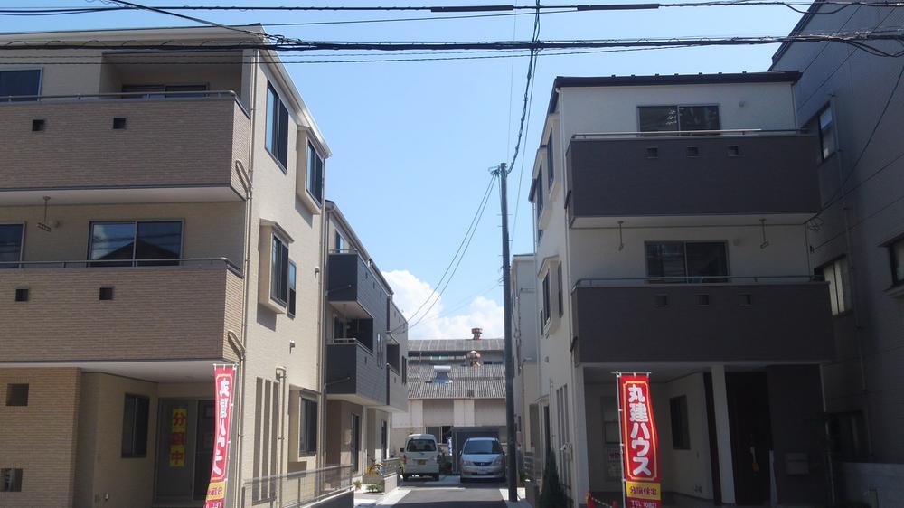 Sale already cityscape photo. Sale already the city average