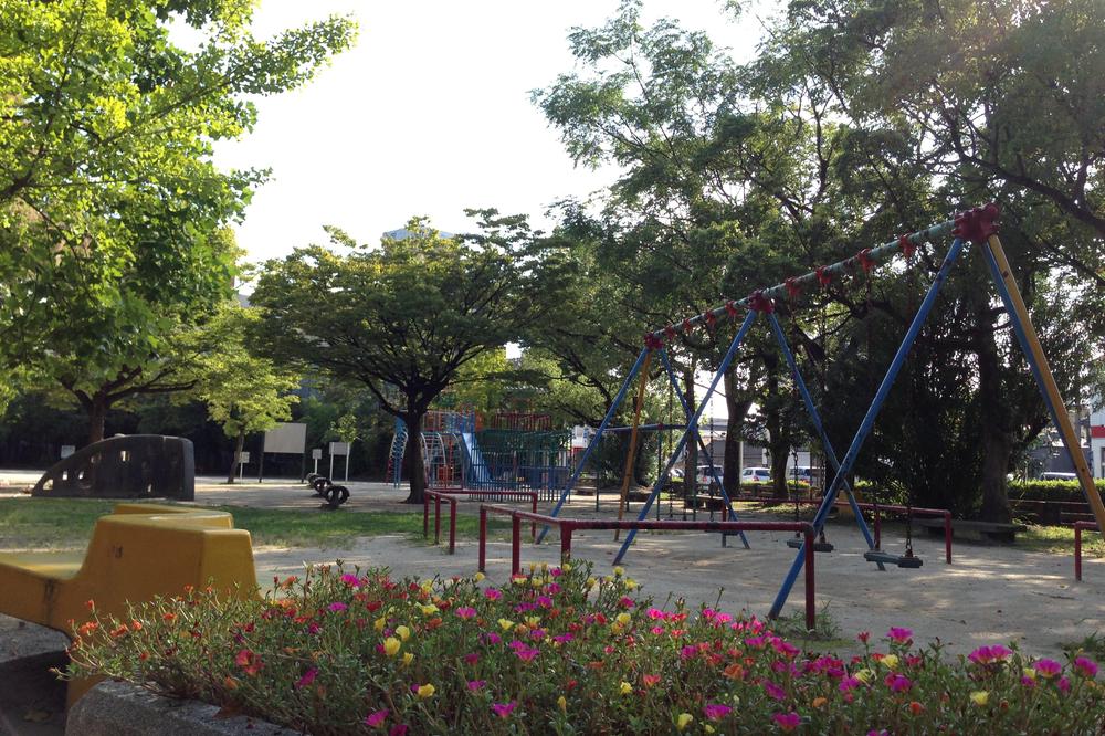 Other. Neighborhood facilities: Yoshijima park