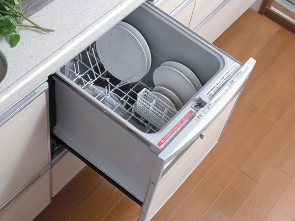 Kitchen.  [Dishwasher] Standard equipped with a dishwasher, which would reduce the clean up of tableware with a single switch. It will produce an after-dinner family reunion.