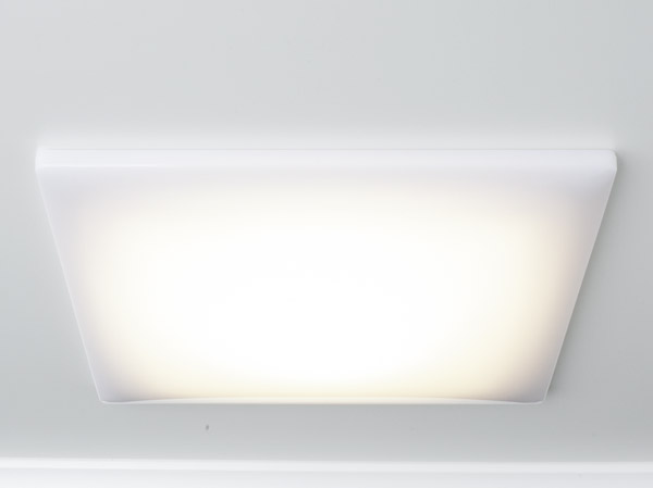 Bathing-wash room.  [Ceiling lighting] To produce a relaxed atmosphere with a high power-saving effect LED lamp. Ceiling installation type to show the space and clean.