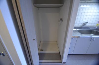 Other Equipment. Indoor wash to hide in the door, Also it is can be reduced in this sound ☆