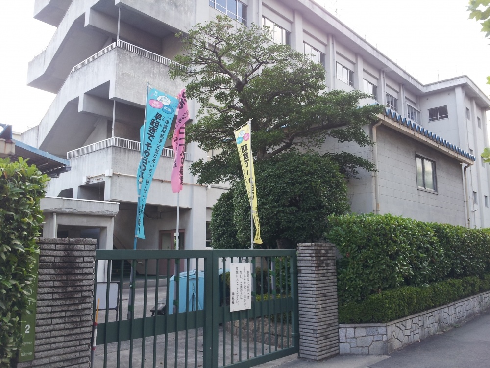 Primary school. Hirose to elementary school (elementary school) 169m