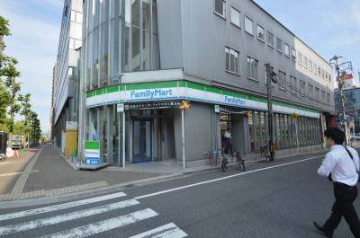 Convenience store. FamilyMart Komachi shop until the (convenience store) 129m