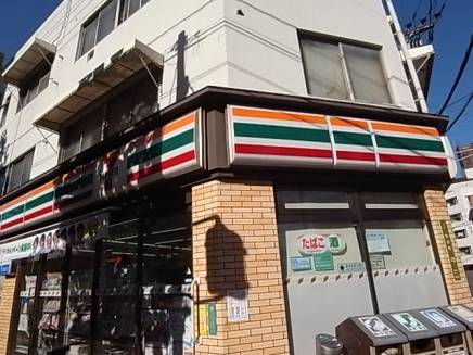 Convenience store. Seven-Eleven Hiroshima Sumiyoshi-cho, store (convenience store) to 222m