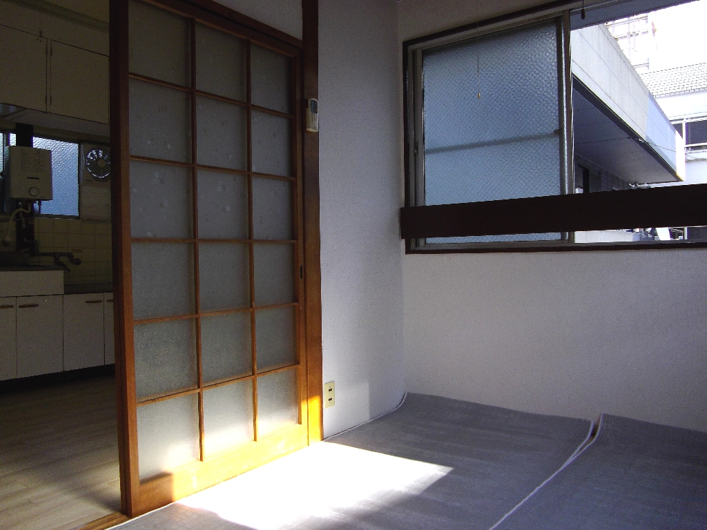 Living and room. For preventing contamination on the tatami, We spread a sheet