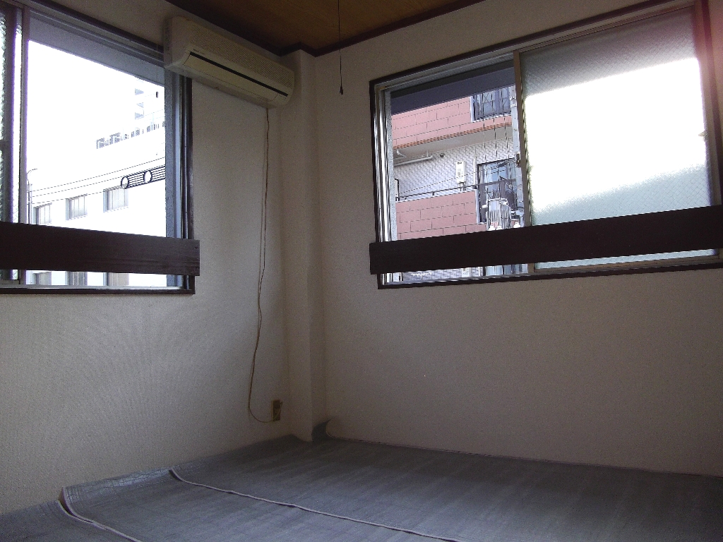 Living and room. For preventing contamination on the tatami, We spread a sheet