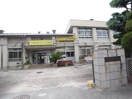 Junior high school. 587m to Hiroshima City Museum of Eba junior high school