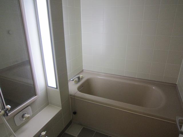 Bathroom. It is full of relaxation space.