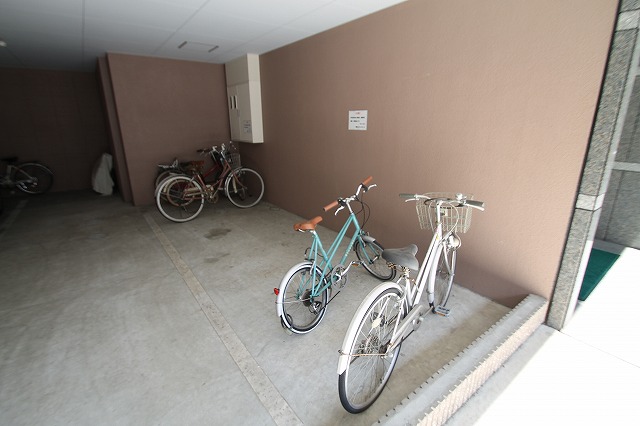 Other common areas. Relaxed some bicycle parking space