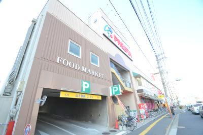 Supermarket. Furesuta Funeiri store up to (super) 415m