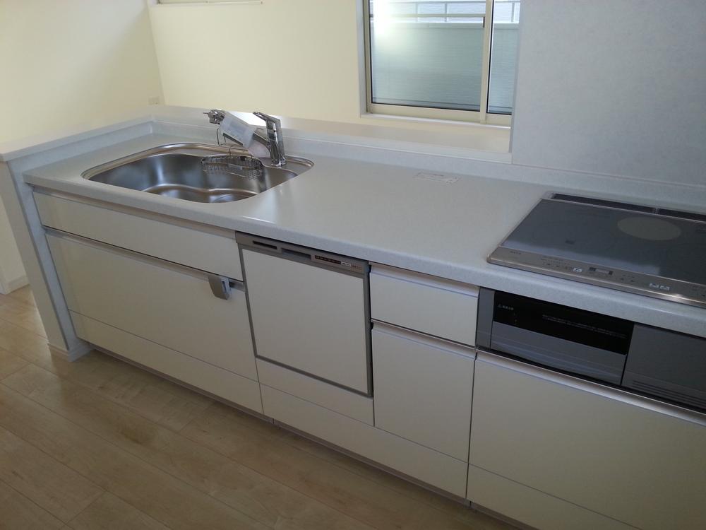 Kitchen. Face-to-face kitchen! 