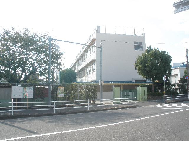 Primary school. To Hiroshima Municipal Funeiri Elementary School 1113m you will want to attend this elementary school. Can I do a lot of friends