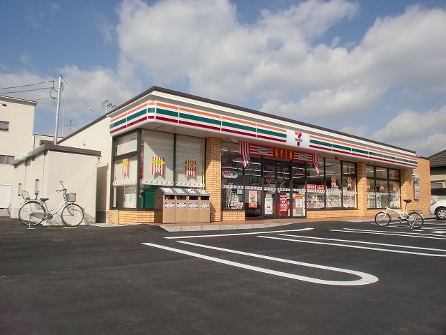 Convenience store. 110m to Seven-Eleven (convenience store)