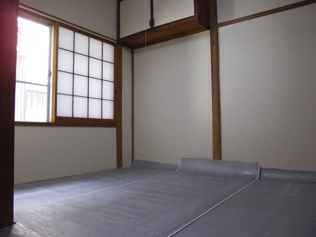 Living and room. First floor 4.5 mat Japanese-style room (covered with dirt prevention of sheet)