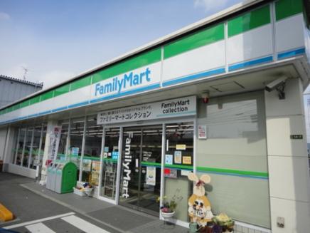 Convenience store. FamilyMart Oshiba 277m up to two-chome