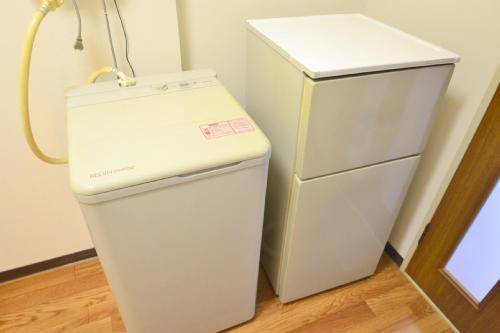 Other Equipment. refrigerator, With washing machine