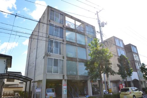 Building appearance. Located in Inokuchidai