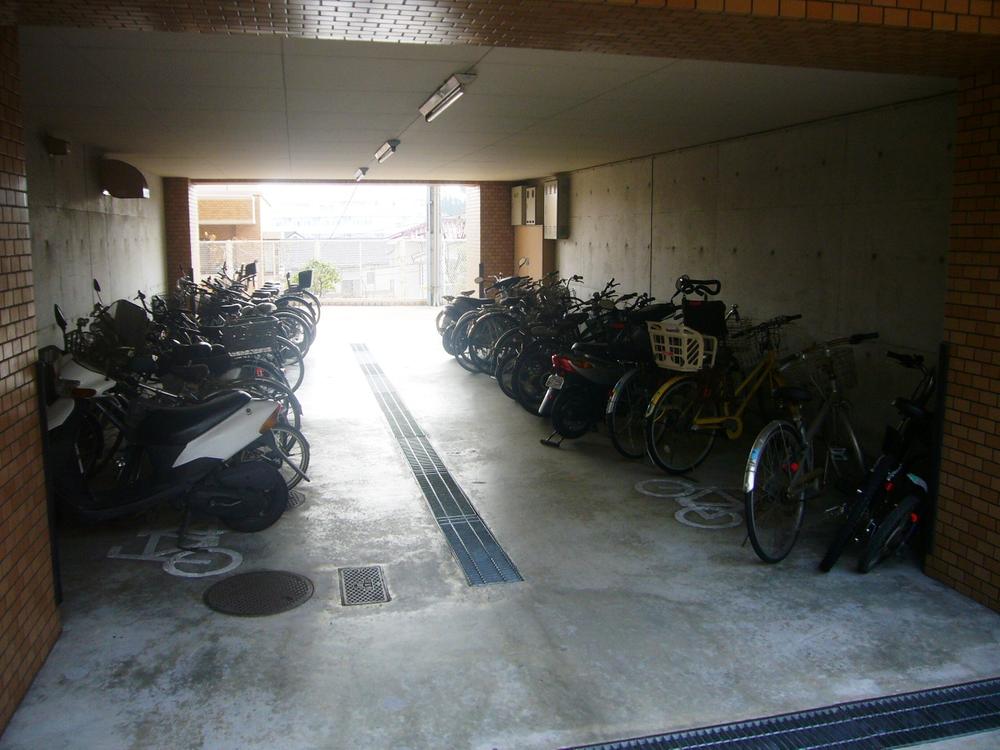 Other common areas. Bicycle (December 2013 shooting)