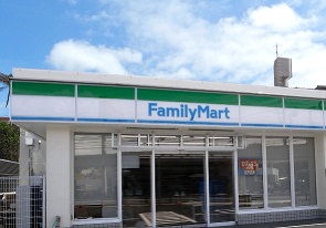 Convenience store. 376m to FamilyMart Minamikan'on the town store (convenience store)