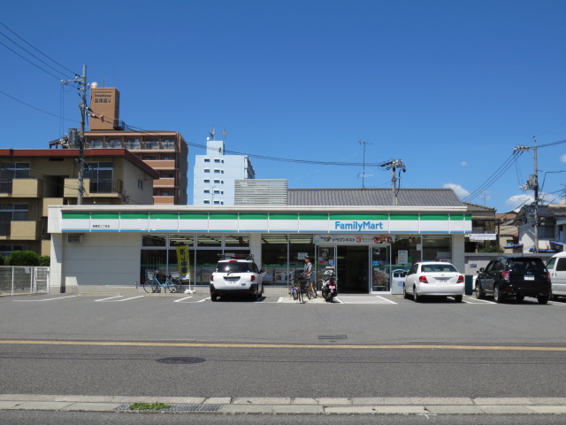 Convenience store. Family Mart Hiroshima Minamikan'on store up (convenience store) 305m