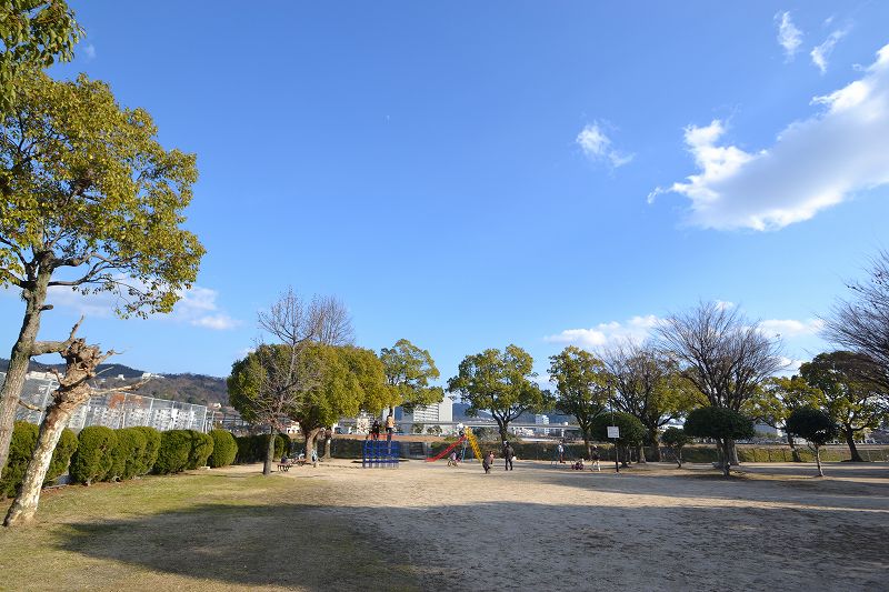 park. 811m until Oshibakoen (park)